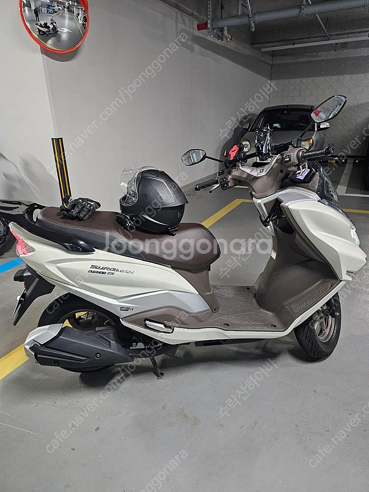 스즈키 버그만 스트리트 125ex--2