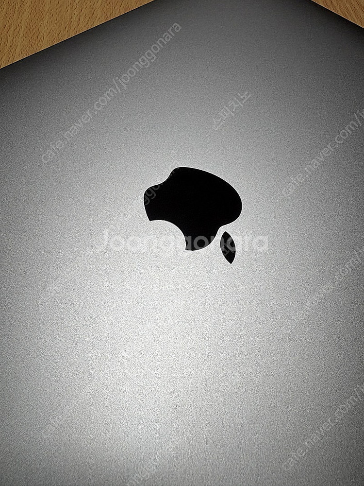 맥북프로 M2 13인치 16GB, 512 기스x (S급...--1