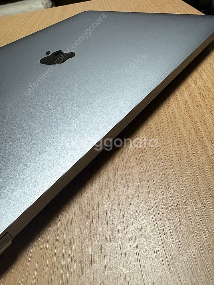 맥북프로 M2 13인치 16GB, 512 기스x (S급...--2