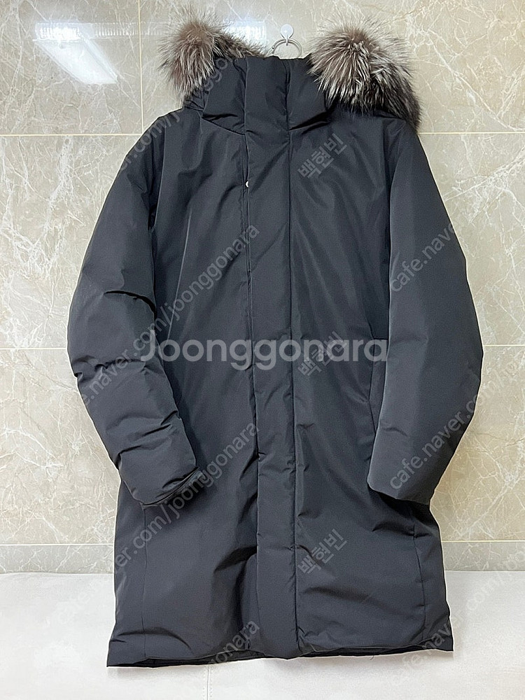앤드지 폭스퍼 구스 맥스다운 105사이즈 블랙색상 팝니...--0