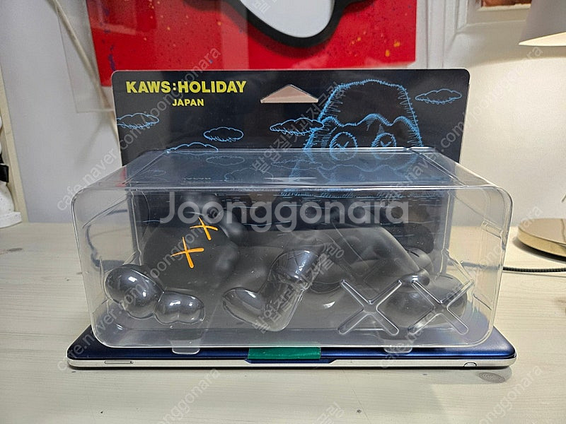 카우스 KAWS 홀리데이 재팬 블랙 피규어--0