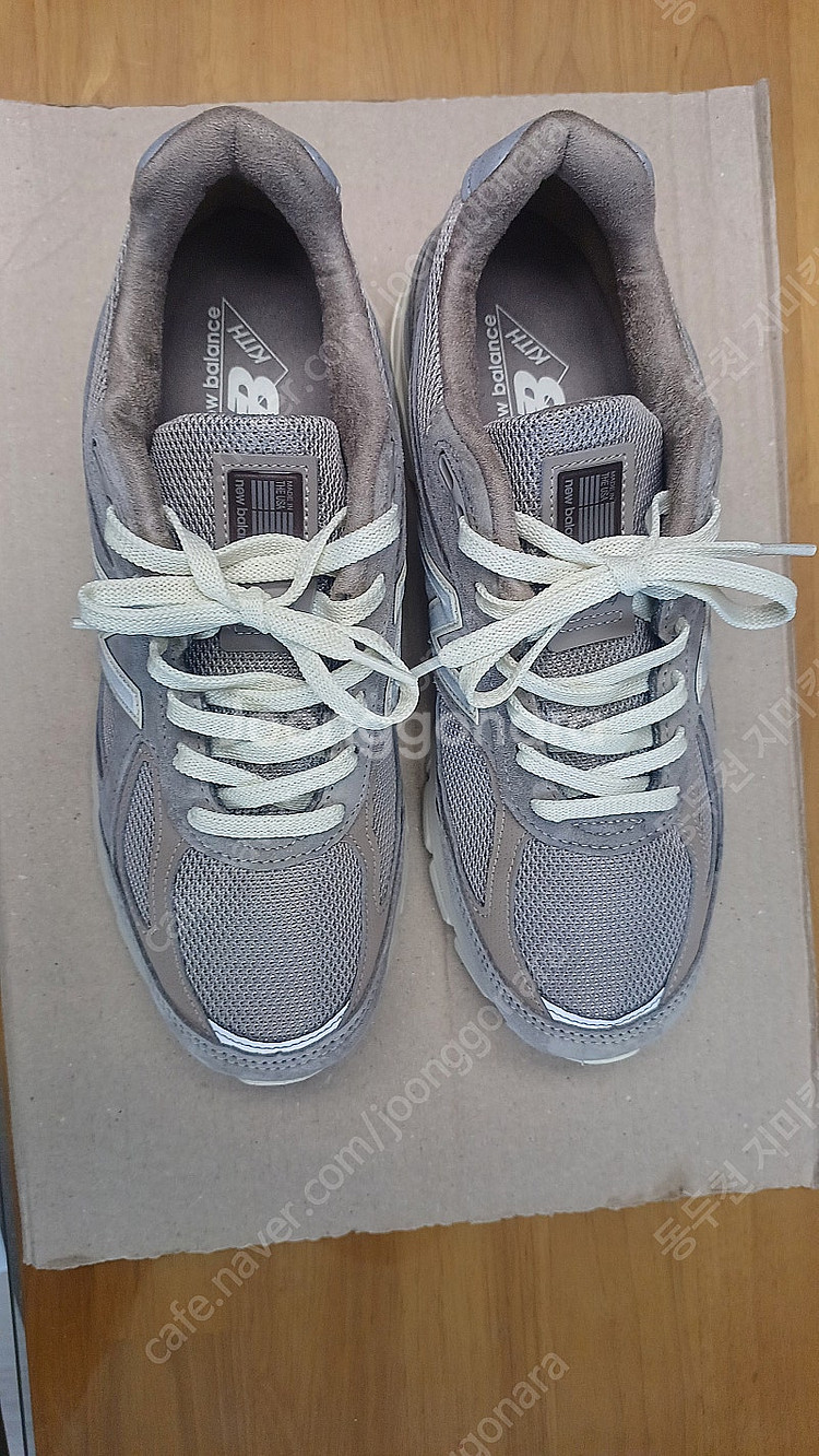 뉴발란스990V4 X KITH 문락 270사이즈.팝니다--0