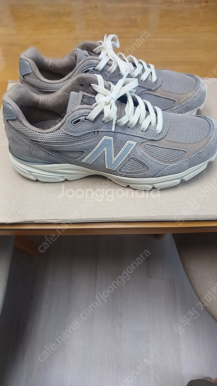 뉴발란스990V4 X KITH 문락 270사이즈.팝니다--1