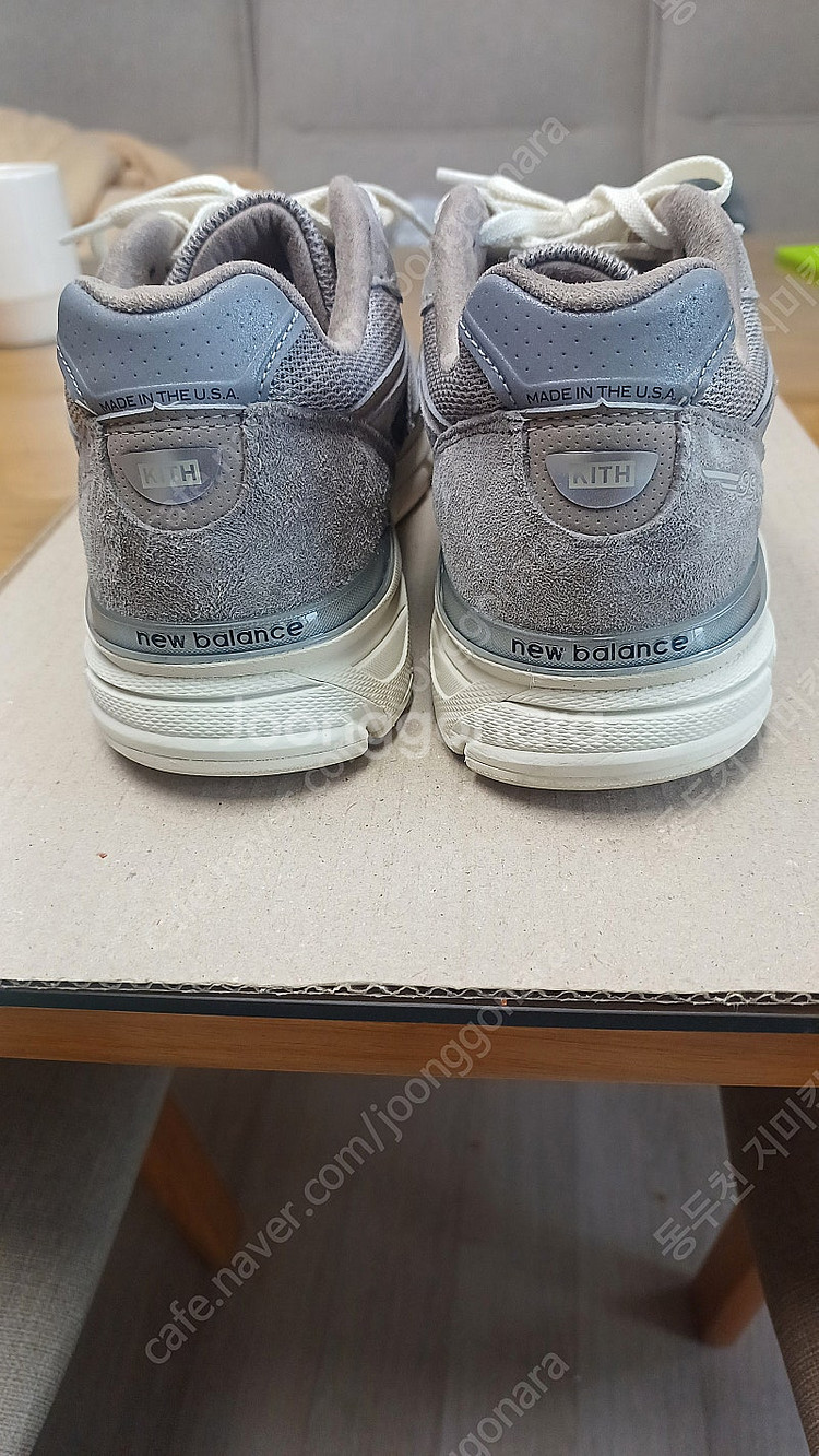 뉴발란스990V4 X KITH 문락 270사이즈.팝니다--2