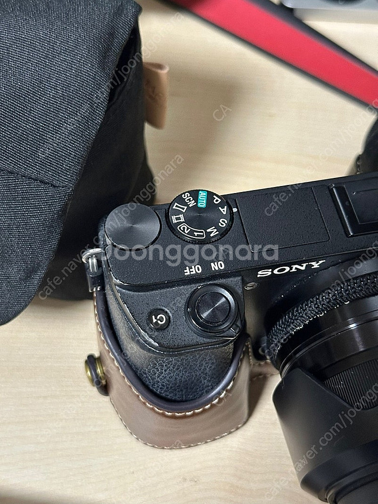 소니 A6300 풀박, 카페렌즈 포함 렌즈 2개, 악세...--9