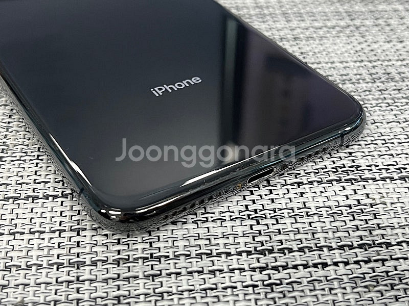 (자급제S급) 아이폰XS Max 블랙 256G 실사용 추천 하자없는 단말기 32만원 판매합니다--8