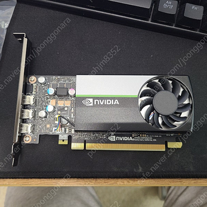 그래픽카드 엔비디아 Nvidia T400 4gb 신품급 팝니다.