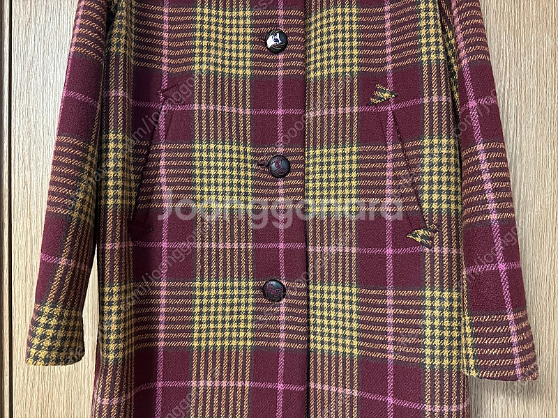 럭키슈에뜨 체크코트. 38(66)사이즈. 보관만한 새것--1