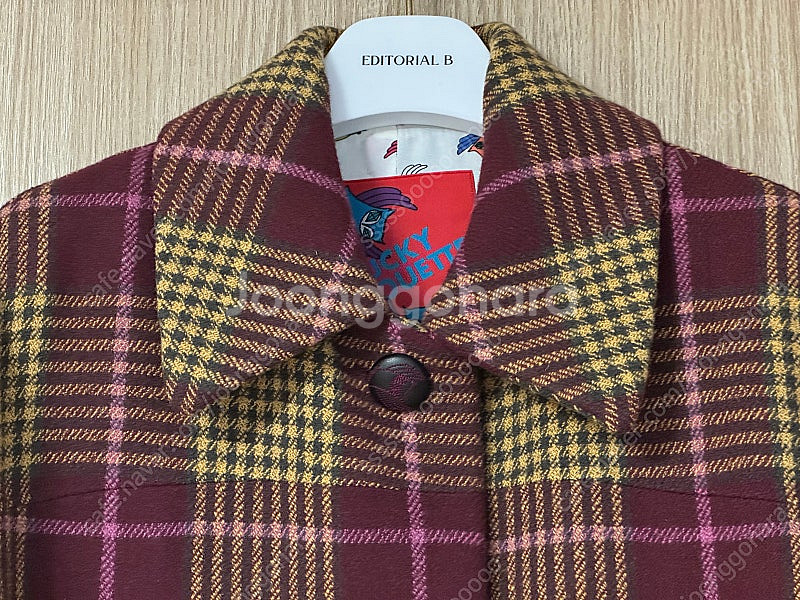 럭키슈에뜨 체크코트. 38(66)사이즈. 보관만한 새것--3