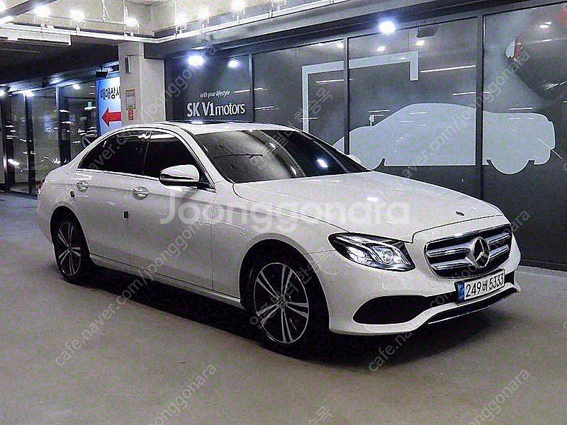 벤츠E-클래스 W213 E220d 아방가르드 (5인승)...--0