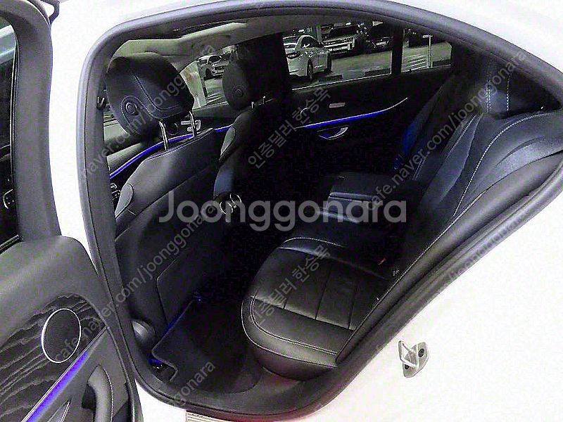 벤츠E-클래스 W213 E220d 아방가르드 (5인승)...--6