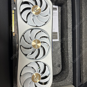 RTX 4080 ZOTAC extreme AIRO WHITE