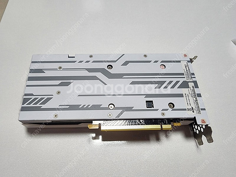 이엠텍 gtx1660ti 화이트 택포 팝니다--3