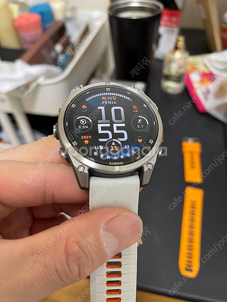 가민 피닉스8 아몰레드 티타늄 47mm--1