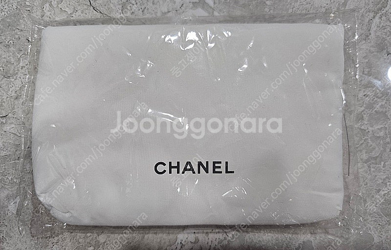 샤넬 메이크업 파우치 여러개 (미사용)--4