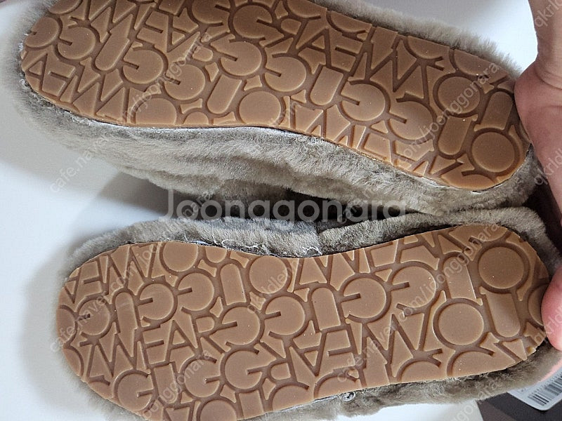 오즈웨어 브루클린 플러피 어그 슬리퍼 37사이즈 (235) 미착용 새상품--4