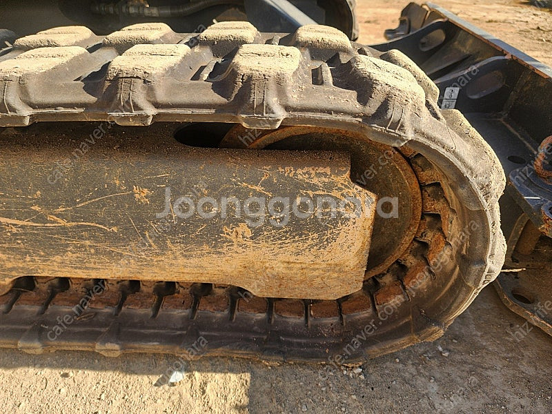 중고굴삭기 신차급 두산 DX17 23년식 127시간 가...--3