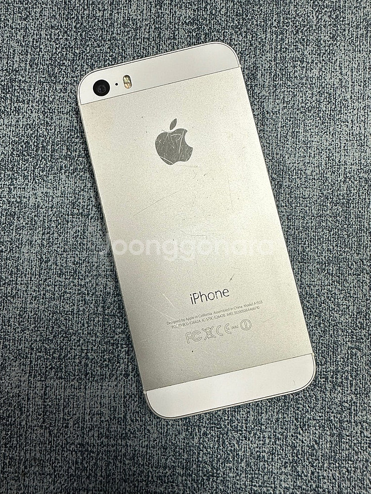 아이폰5S 16기가 실버 상태좋은 단말기 8만원 판매해...--0