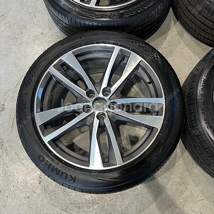 [ 정품 ] 아우디 A6 C8 19인치 45TDI 정품...--1