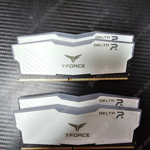 팀그룹 티포스 델타 ddr4 rgb 32gb(8gx4ea)