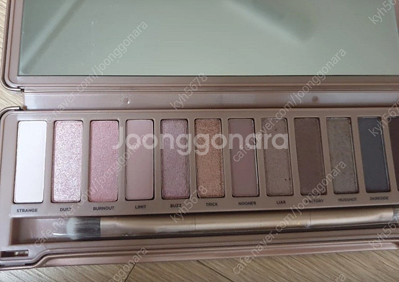 naked3 섀도우팔레트 면세점구매 새제품--1