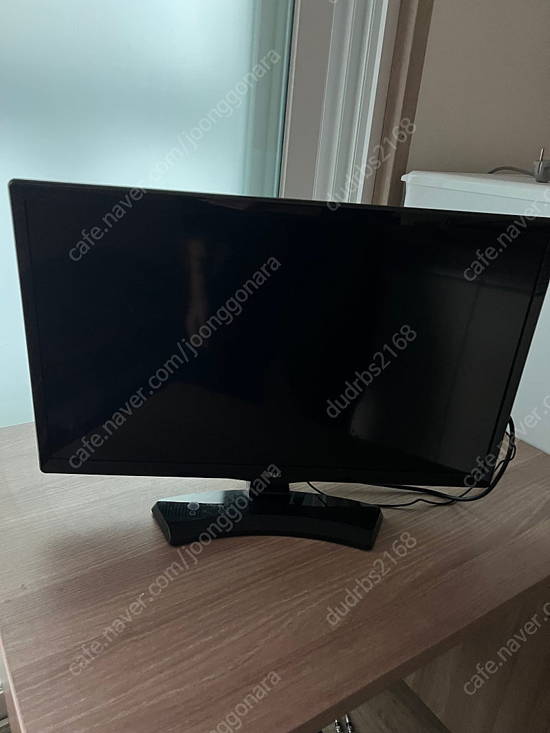 Lg tv 겸 모니터 24인치--0