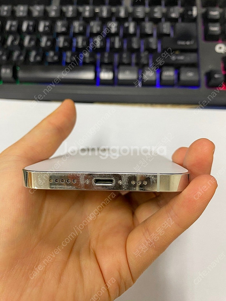 198069 아이폰12프로 화이트 A급 128GB 무잔...--6