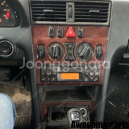 벤츠 C180 W202 1.8 가솔린 2003년식 Z0...--2