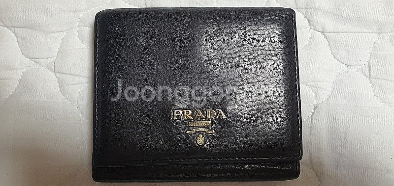 프라다 반지갑 팔아요--0