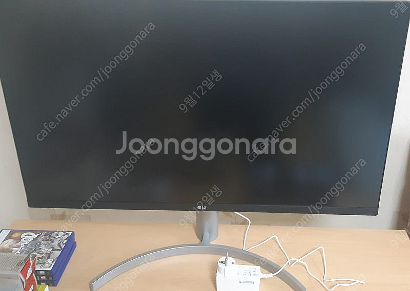 LG 32un650 박스풀셋 (우체국택포 22만원)--1