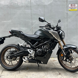 판매 혼다 신차급 CB125R 중고판매 짤은킬수