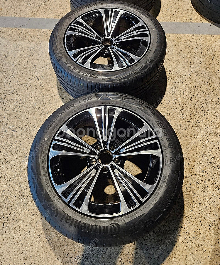 W214 E200 18인치 휠, 타이어 한대분(사진참고...--0