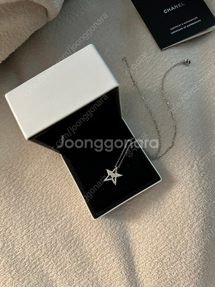 샤넬 코메트 별 목걸이 (미디움) 꼬메트 네크리스--1