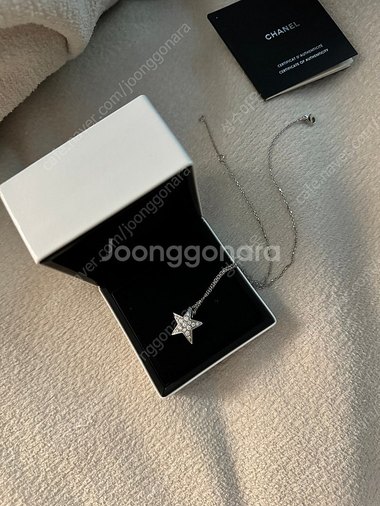 샤넬 코메트 별 목걸이 (미디움) 꼬메트 네크리스--2