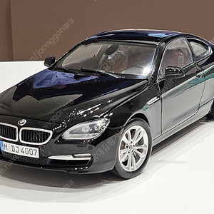 1:18 BMW 650i 쿠페 (F13)