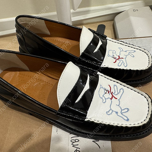 프레클 sheep needlepoint loafer 250