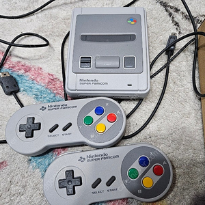 닌텐도 클래식 슈퍼패미컴 Nintendo classic 판매합니다.