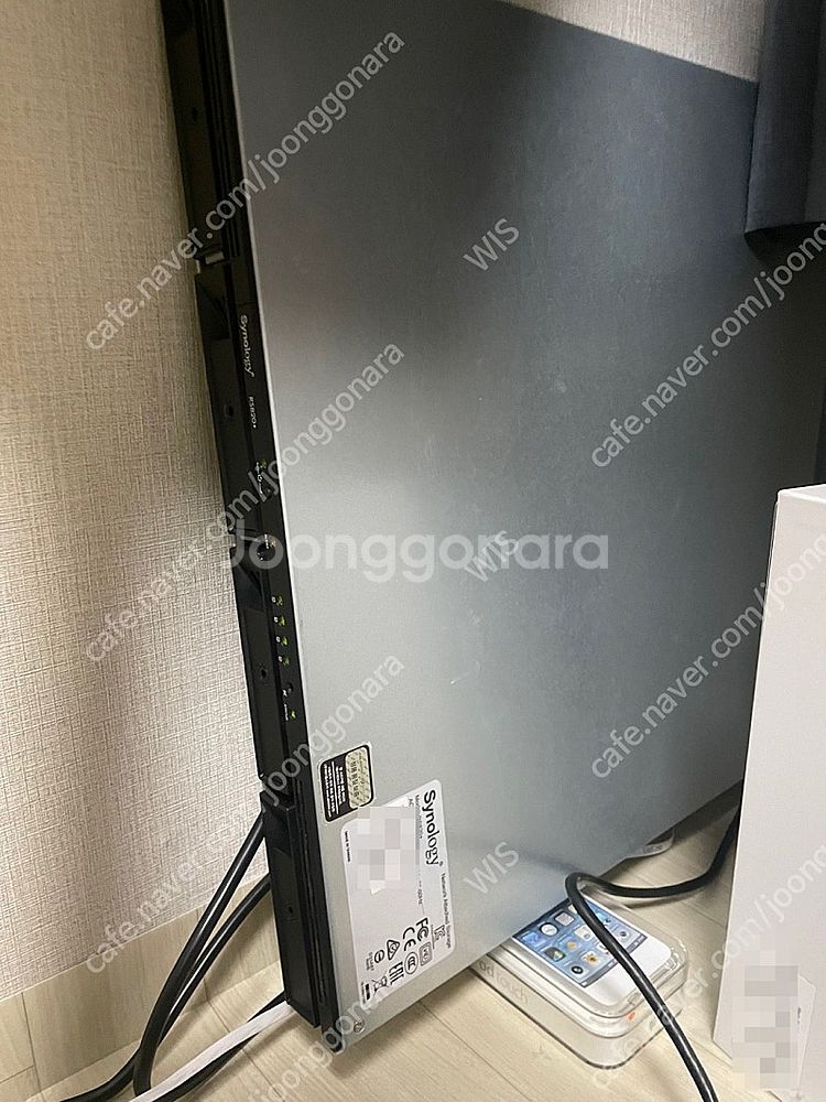 시놀로지 RS820+ (하드 포함, RAM추가)--1