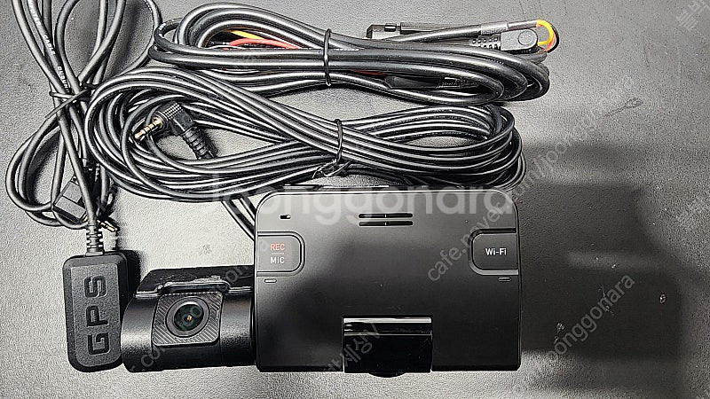 파인뷰 X550 블랙박스 풀세트 판매 합니다, 64기가...--0