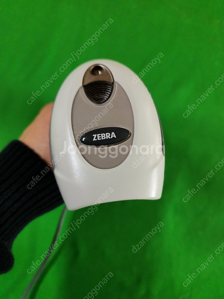 ZEBRA DS4208 바코드 스캐너 판매합니다.--2