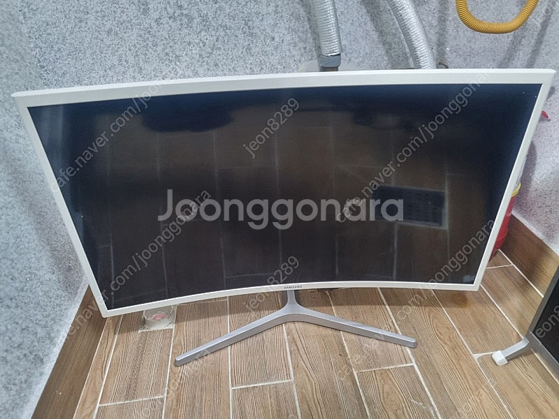 삼성 32인치 커브드 컴퓨터 모니터--0