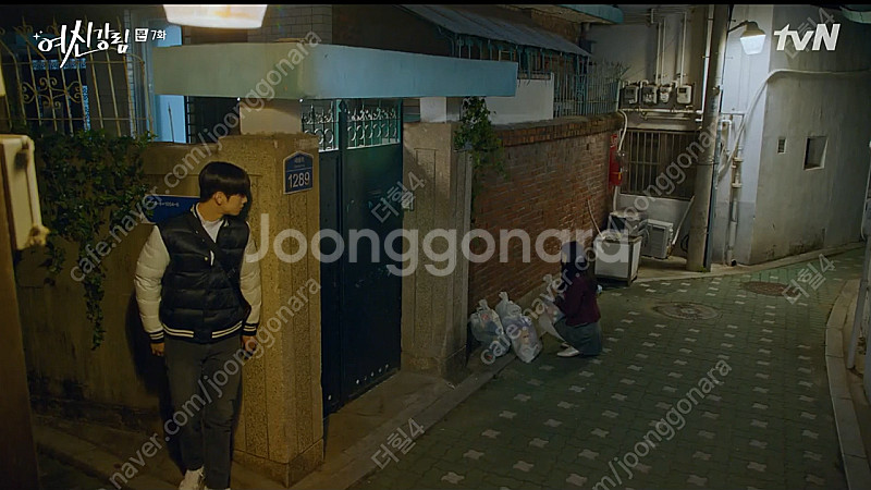 몽클레어 스타디움 패딩 46사이즈 팝니다.--2