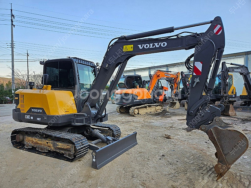 볼보 EC60E PRO 2021년식 회전라인 트랙신품교체 02 중고굴삭기--1