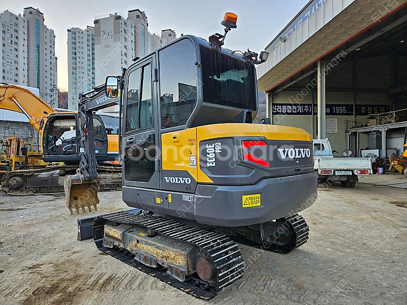 볼보 EC60E PRO 2021년식 회전라인 트랙신품교체 02 중고굴삭기--4