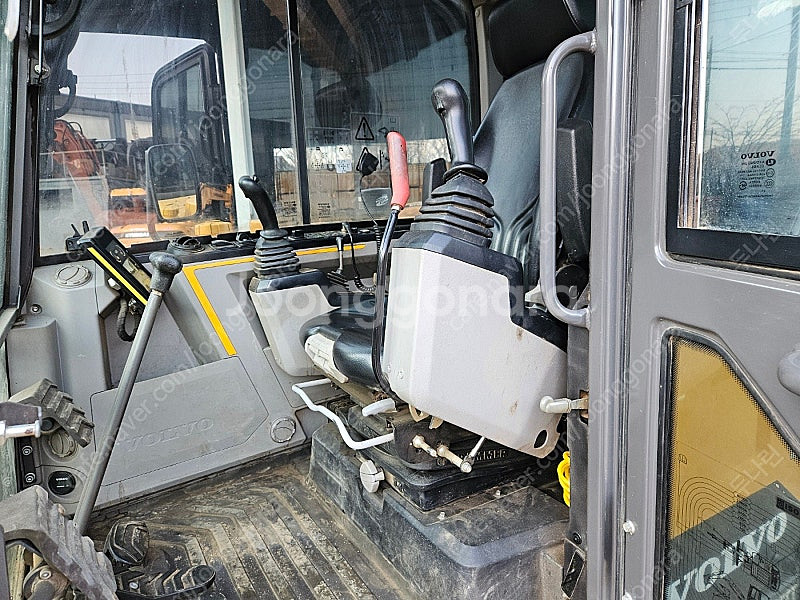 볼보 EC60E PRO 2021년식 회전라인 트랙신품교체 02 중고굴삭기--9