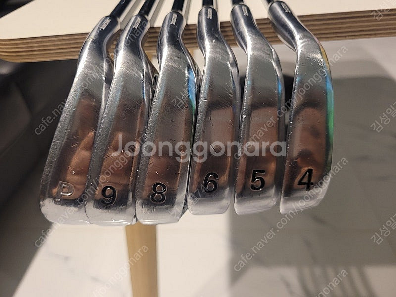 V300 2 4번부터P 6아이언 판매합니다 7번은 없습니다--4