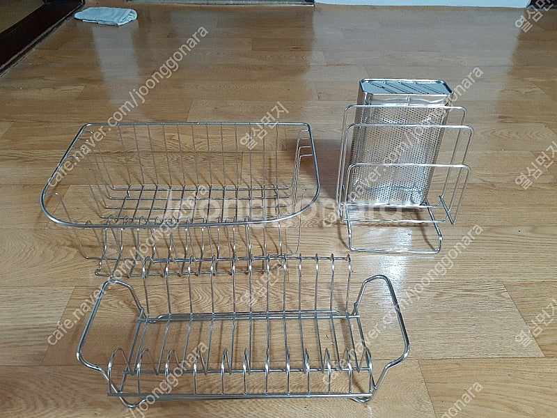 식기건조대 칼집 등 여러가지 있습니다 필요하신 분들은 편하게 보세요 세트 15000원 직거래 가능해요--4
