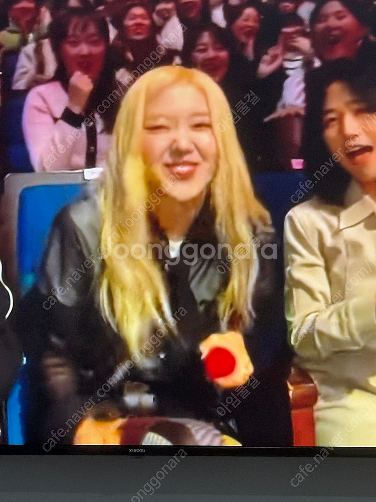 아이폰 16 프로맥스 256 자급제 데저트티타늄 미개봉--0