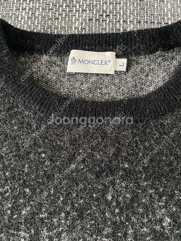몽클레어 해링본 울 스웨터 L사이즈 팝니다.--3