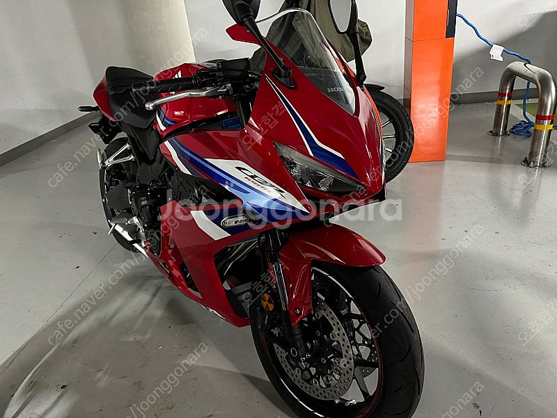 혼다 CBR-650R E-클러치 팝니다(신차)--4